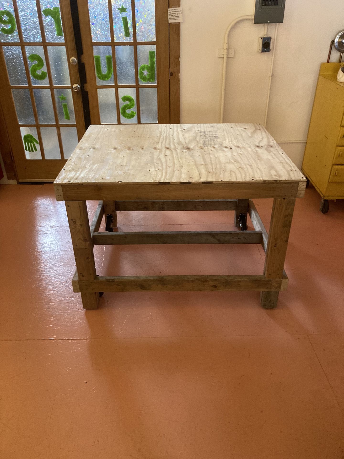 Workbench - 4’x3’4”