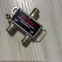 2 Way Splitter