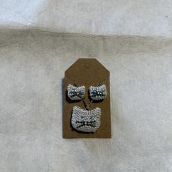 White cat rhinestone pendant and earrings