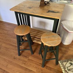 Ranch Style Table With Two Tape Barstools