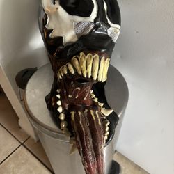Venom Mask