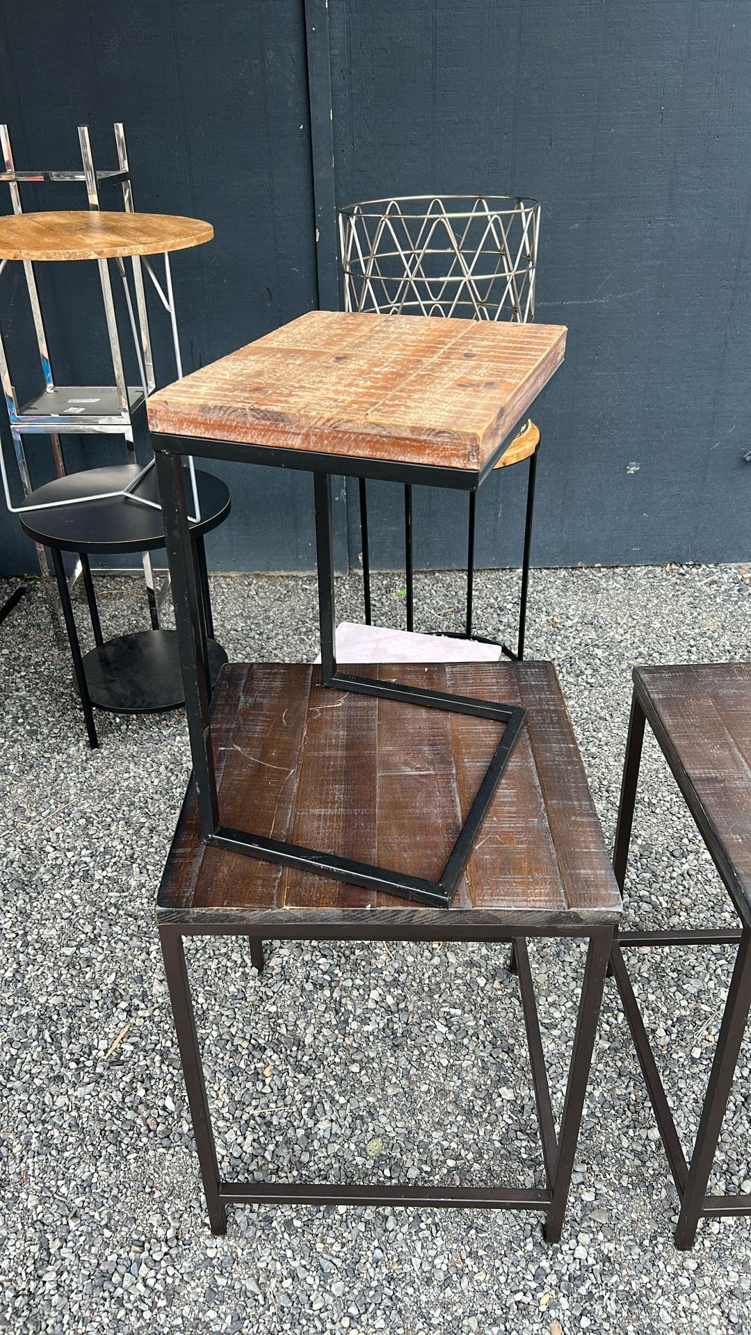 PENDING PICK UP SAT AM Short Side Table