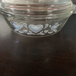  Vintage An chor  Hocking  Covered dish 