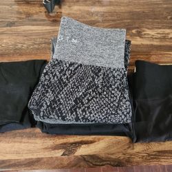 Lot of Leggings (10 Total)  All NVGTN, Vuori, Bombshell (Size S&M)
