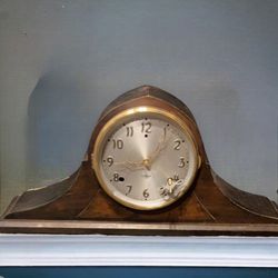 Gorgeouss Antique Gilbert 1807 Wood Mantel Clock 