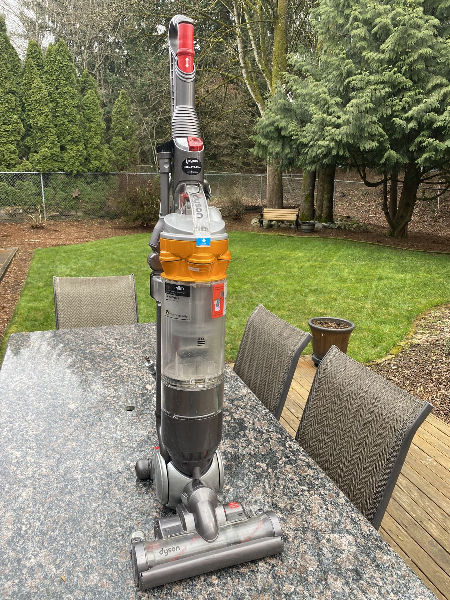 Dyson DC18 Slim Vacuum