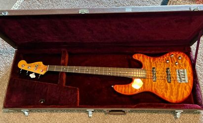 Fender Deluxe Jazz Bass 24 - Quilted Cherry Maple Sunburst with Case