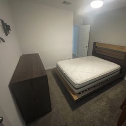 Rustic Wood Bed Frame & Matching Dresser – Solid Build, Great Condition