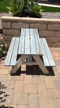 Free Kids wooden outdoor table