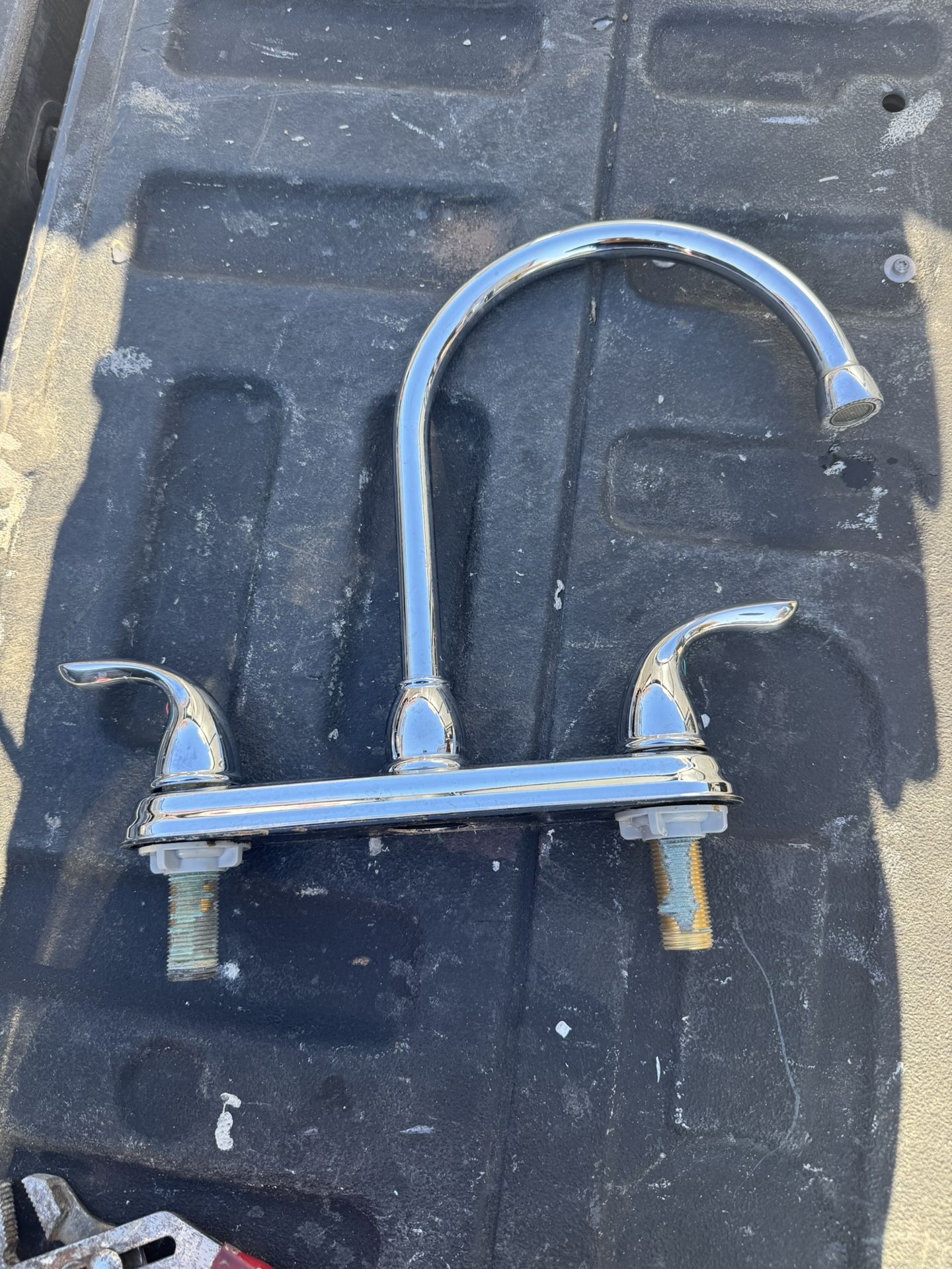 Kitchen Fauces Usted