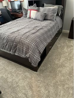 Bed full size