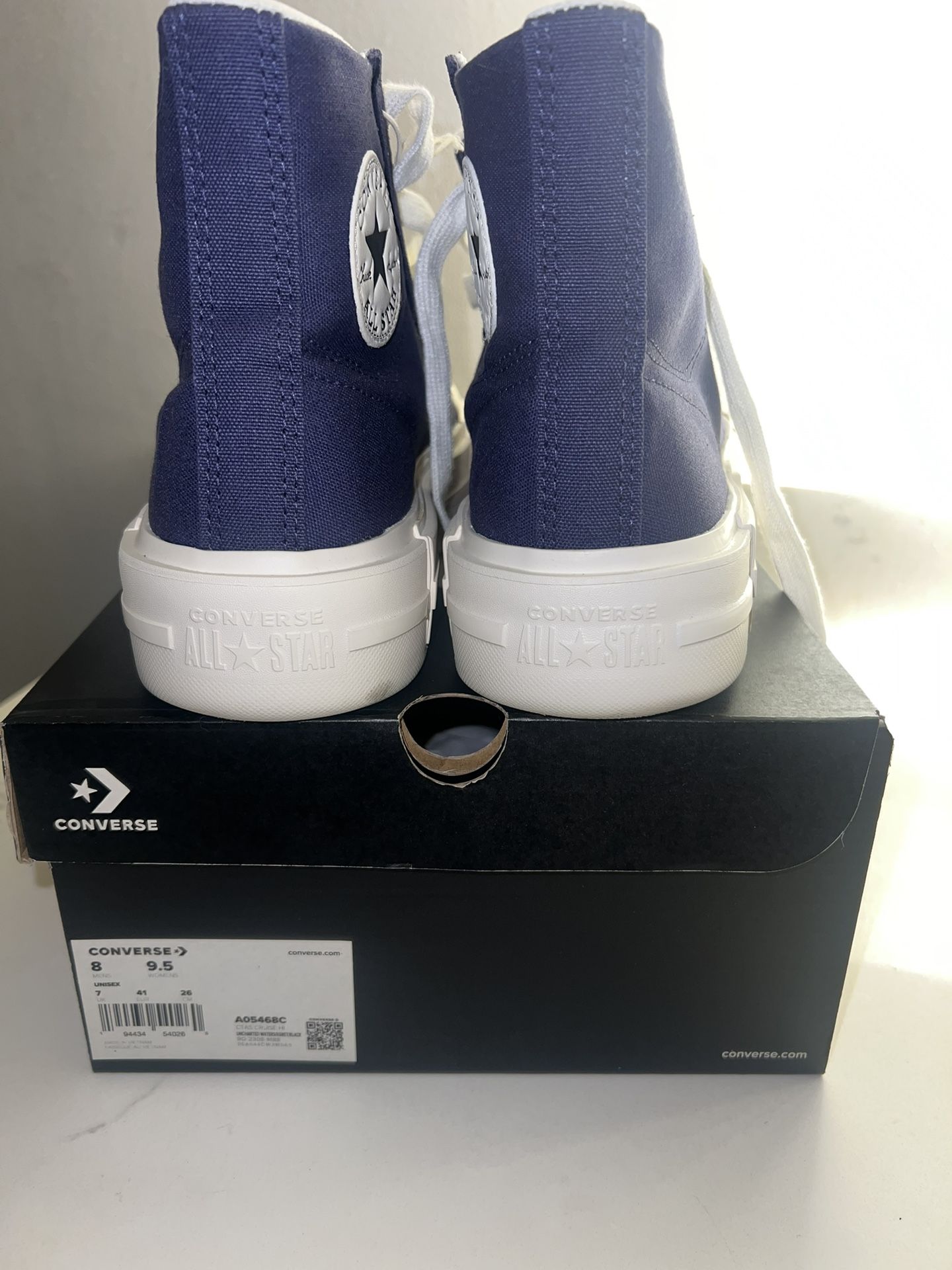 Unisex Converse Blue and White High-Top Sneakers men’s sz 8 women’s size 9.5