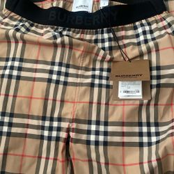 Woman’s Burberry Leggings 