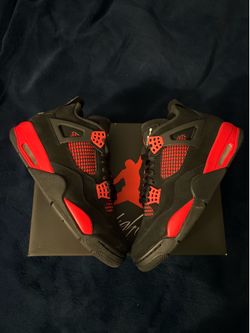 Jordan 4 Retro Red Thunder Size 9M /10.5W