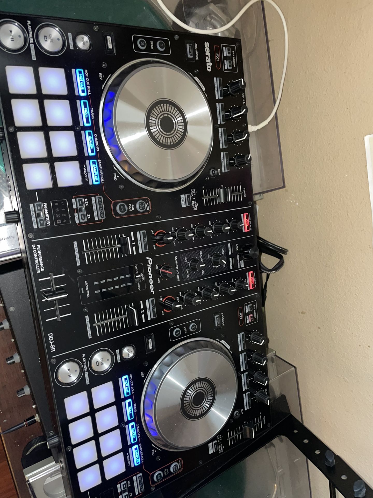 PIONEER DDJ SR CONTROLLER