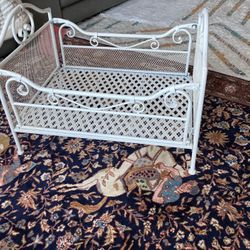 Antique Cat Bed( Or Use For Puppies)