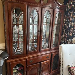 Dark Wood Classic China Cabinet
