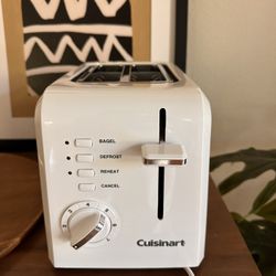 Cuisinart 2-Slice Toaster White: Bagel & Defrost Options, Reheat, Extra Wide Slots, Removable Crumb Tray, 900W