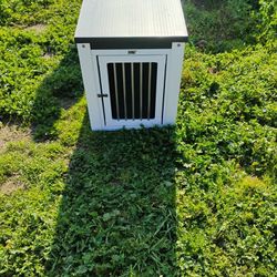 Ecoflex NewAgePet Dog Crate  Size : Medium. Color : White/Grey.Gas Lock For Door