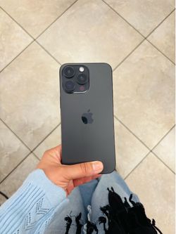 iPHONE 15 PRO MAX UNLOCKED 256GB