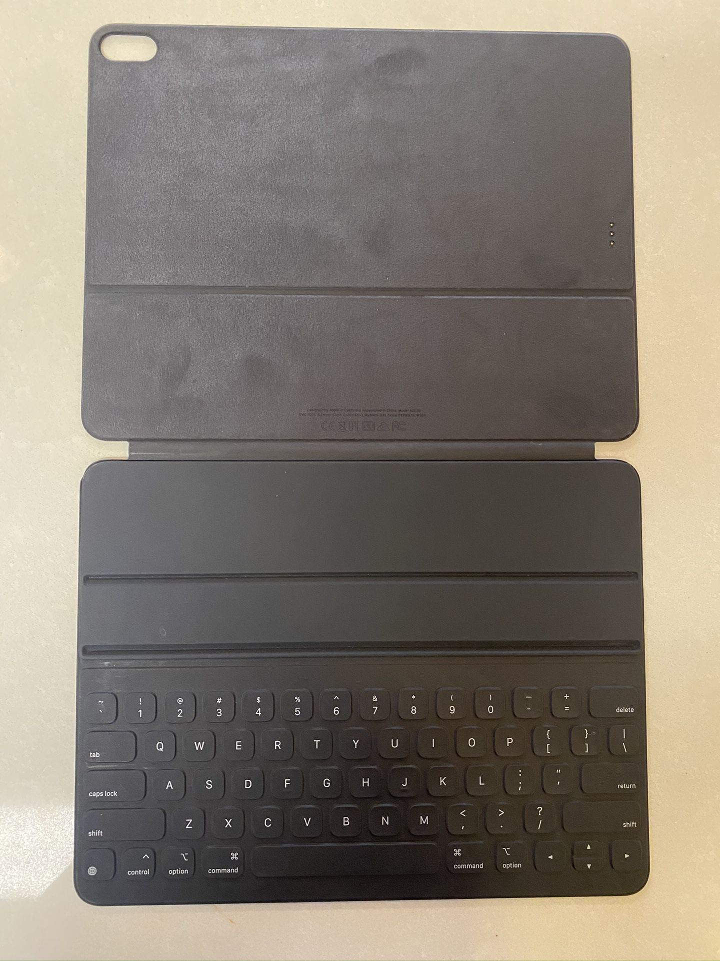 Apple Smart Keyboard Folio Case for 12.9” iPad Pro (3rd Gen) - Dark Gray