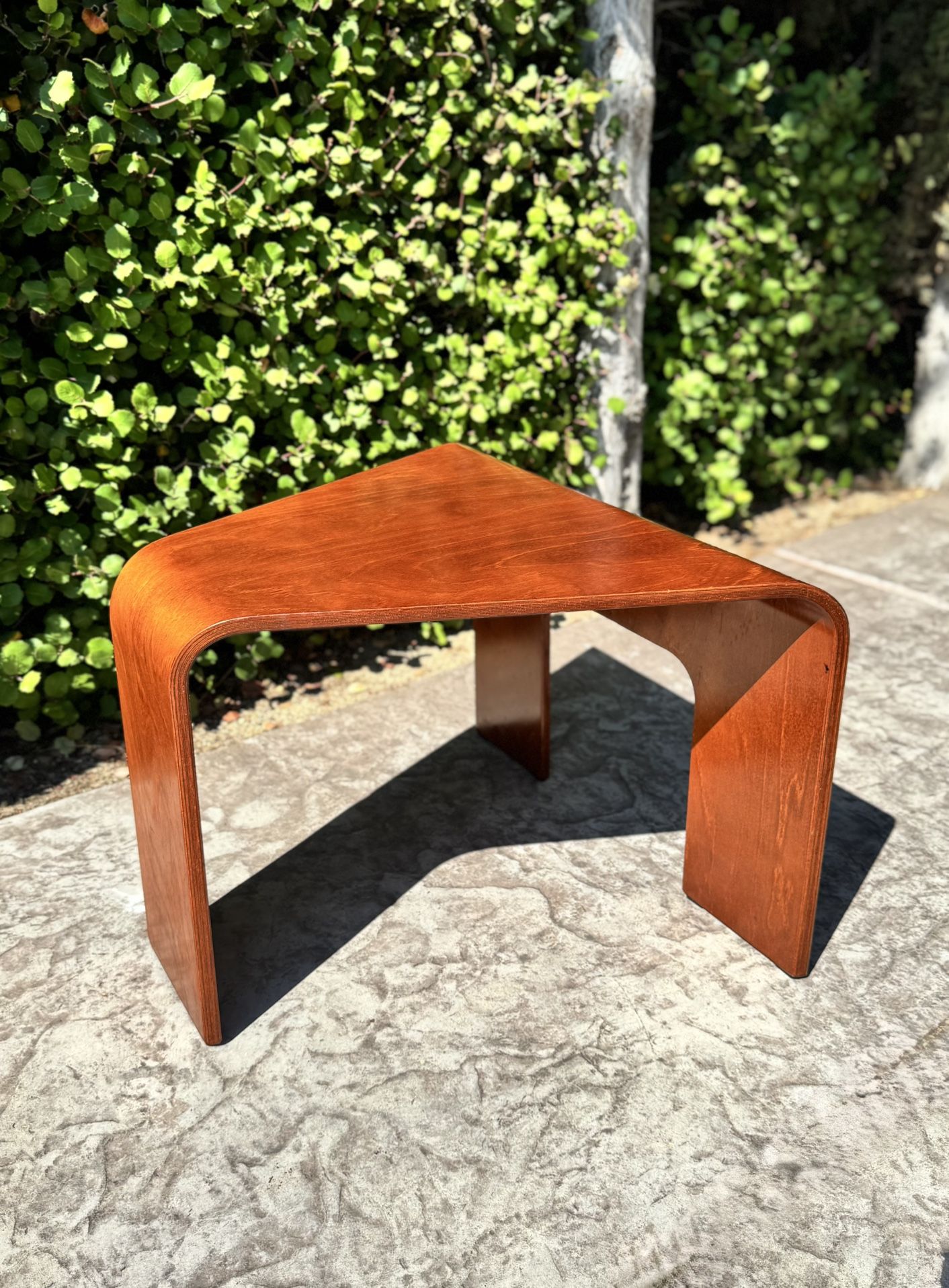 Ekornes Stressless Mid Century Modern Bentwood Wood End Coffee Table