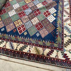 Indian tribal rug in excellent condition!