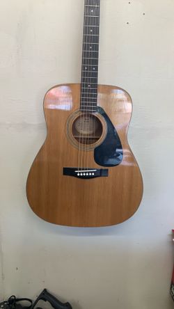 Acoustic guitar