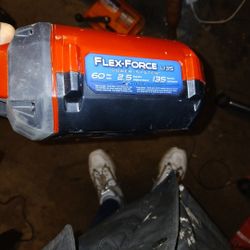 Toro Flex- Force Li35 60volts 2.5. Amp135 Watt Rechargeable Battery Battery 