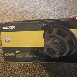 Kickers Subwoofers