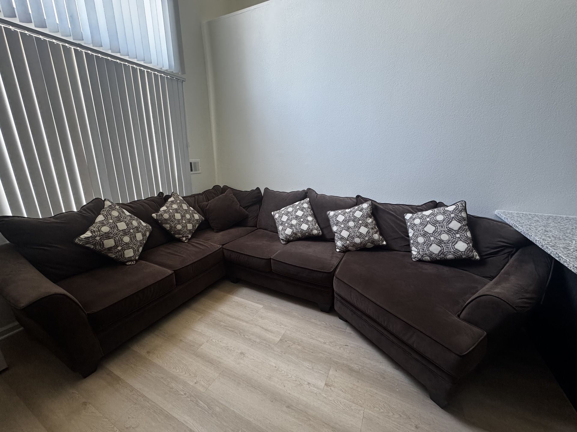 3-Piece Sectional Couch With “Cuddler” + 6 Pillows