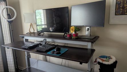 Standing desk