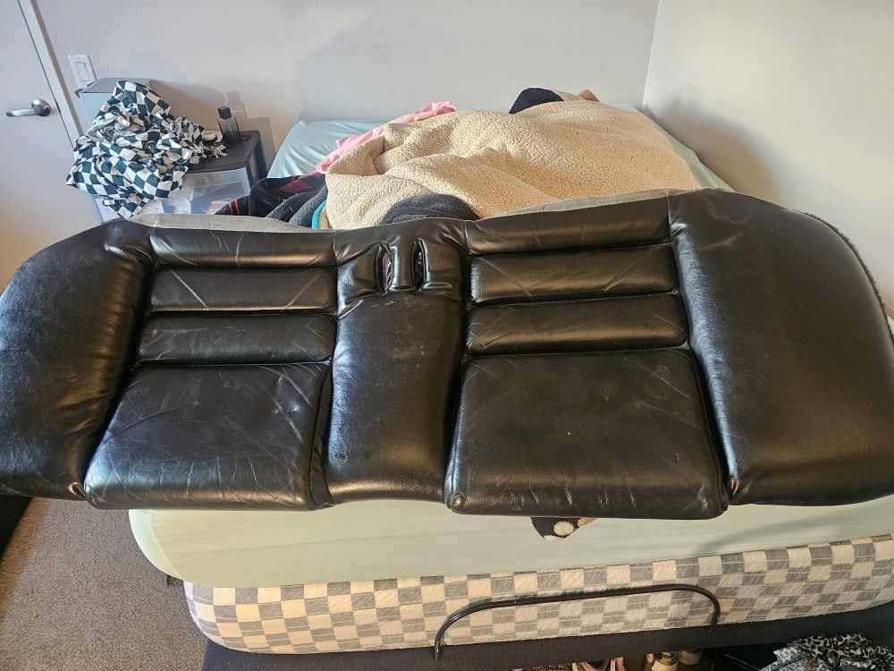 94-98 Ford Cobra Coupe/ Mustang Coupe Rear Leather Seats