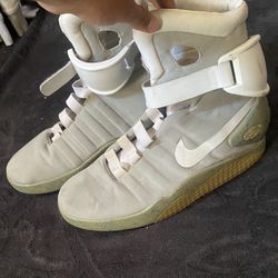 Nike Air Mag