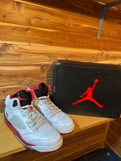 Jordan 5 Retro Fire Red Black Tongue