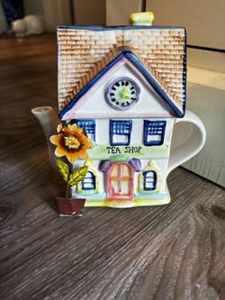 Ceramic Tea Shop Novelty Teapot