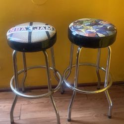 BAR STOOL 