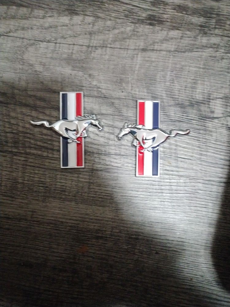 Mustang Emblems