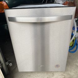 Whirlpool Dish Washer