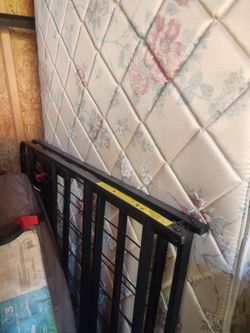 Free twin mattress, box spring & platform