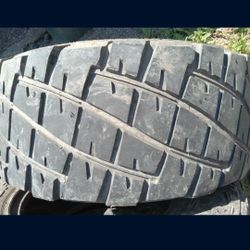 33x12.50r17 GENERAL GRABBER RED LABEL TIRE (1)