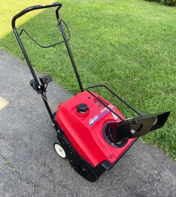 Honda HS520 Snowblower for Sale in Southfield, MI OfferUp