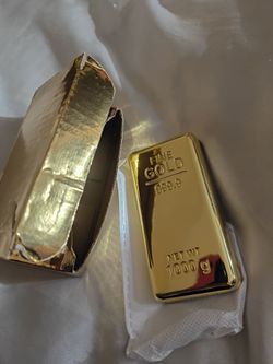 $8 NEW GOLDEN BAR PAPER WEIGHT