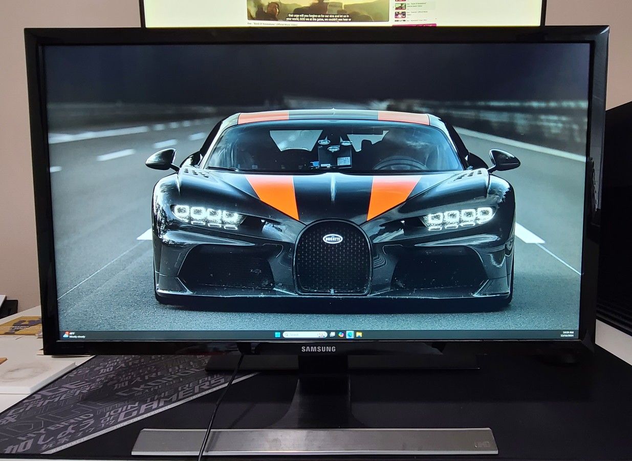 Samsung 28in 4k UHD (3840x2160) Computer Monitor