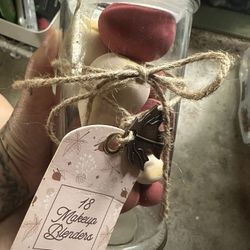 Make up blenders