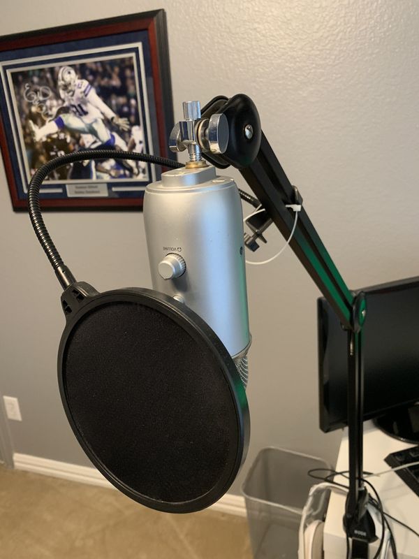 Blue Yeti Mic + Desk Arm Mount for Sale in Murphy, TX OfferUp