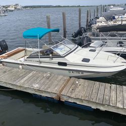 1988 Boston whaler Revenge