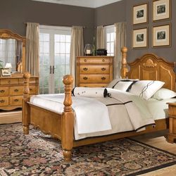 7 Drawer Dresser Mirror Nightstands and Chest Natural Wood Like New Classic Vintage Furniture for Bedroom Set  