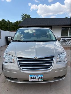 2009 Chrysler Town & Country