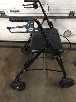 Lumex Walkabout 4 wheel Rollator
